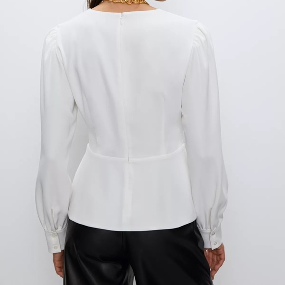 *SOLD* Babaton Bello blouse - Picture 3 of 5